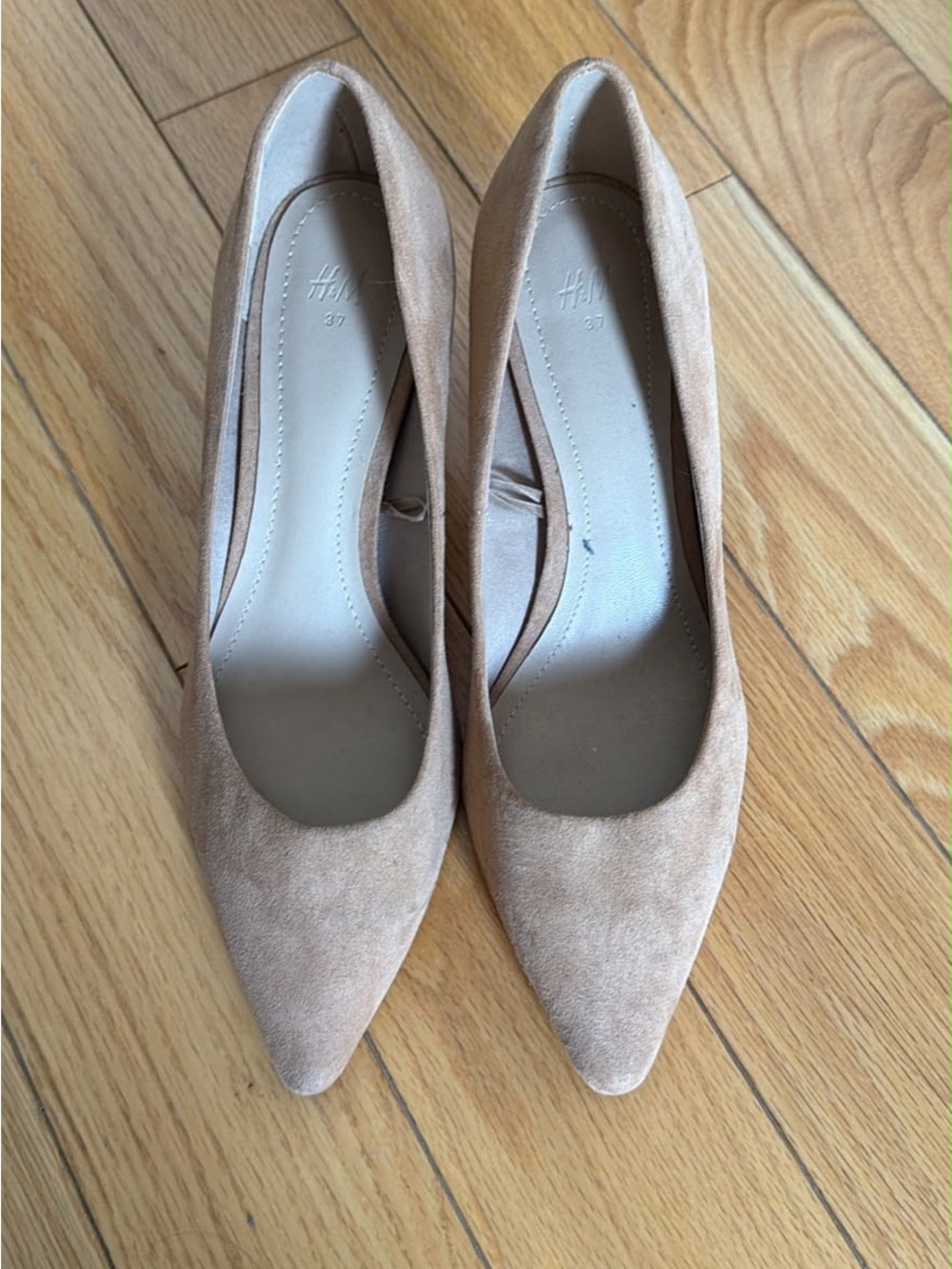 H&M Beige Pointed-Toe Suede Pumps size 37